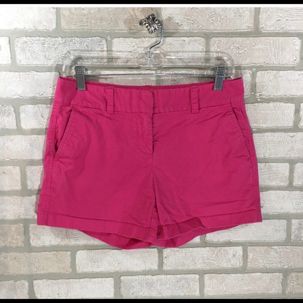 Vineyard Vines Every day shorts 3.5”, size 4
